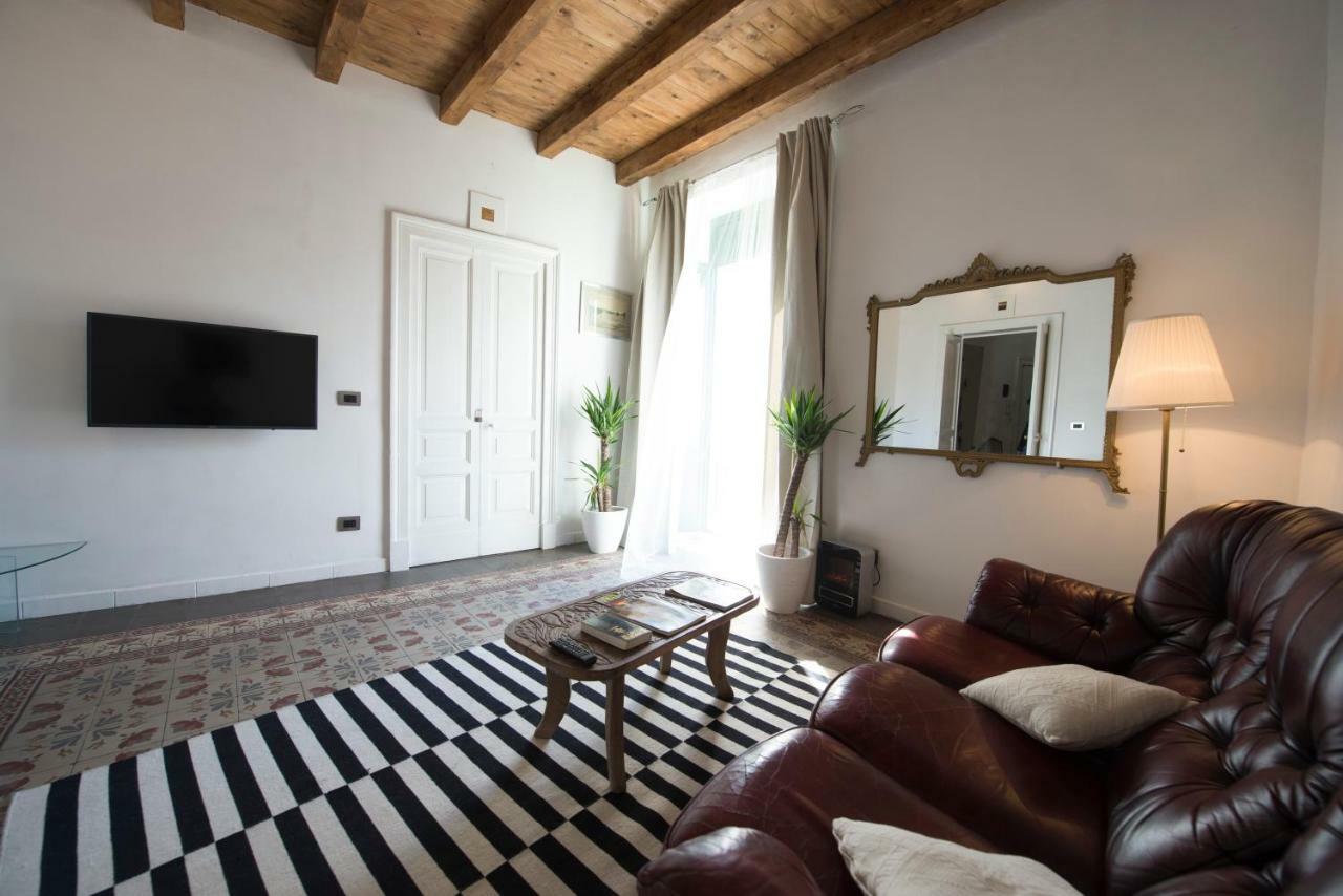 Suite Bellini Apartment Катания Екстериор снимка